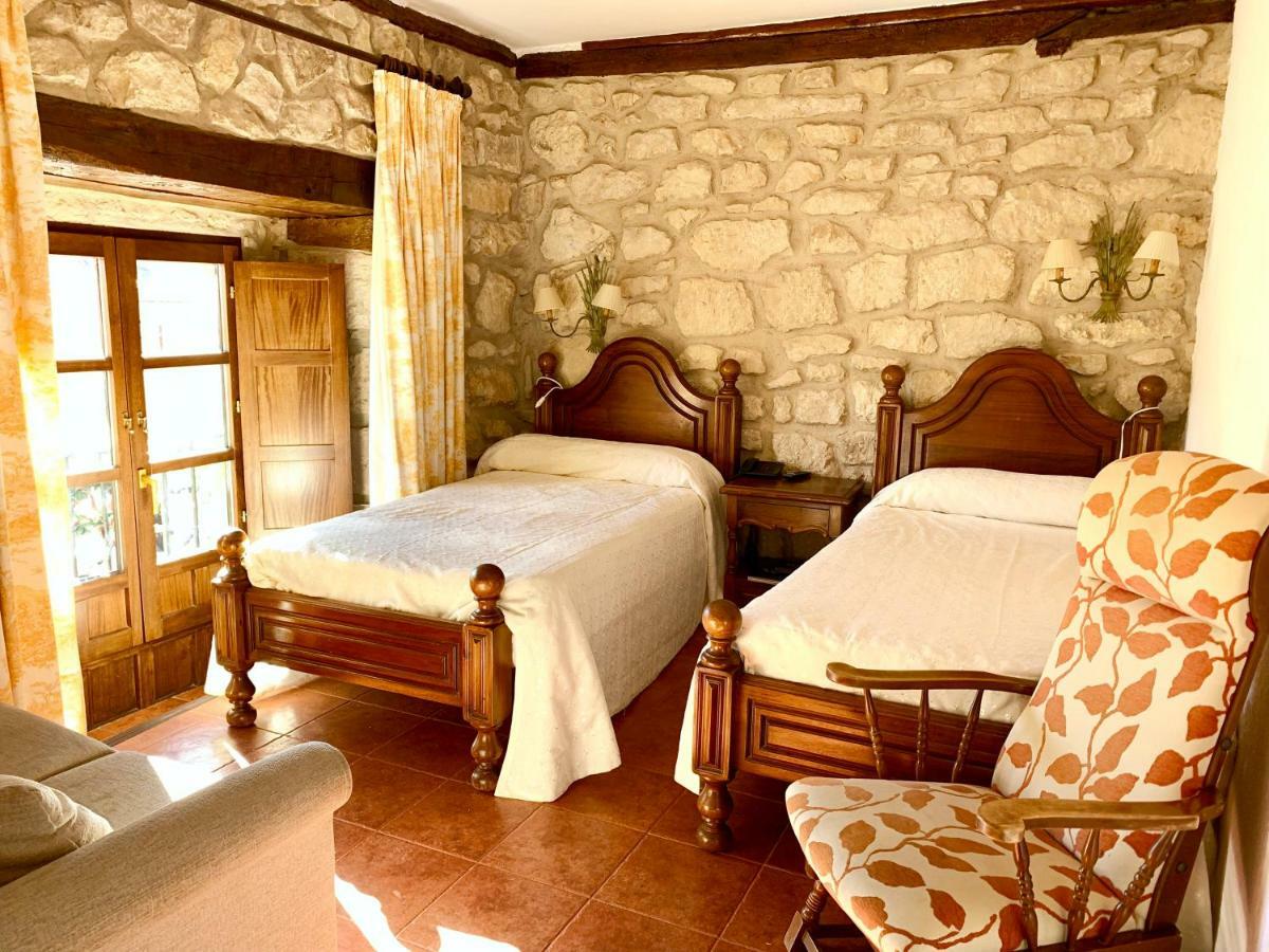 Hotel Tres Coronas De Silos Santo Domingo De Silos Ngoại thất bức ảnh