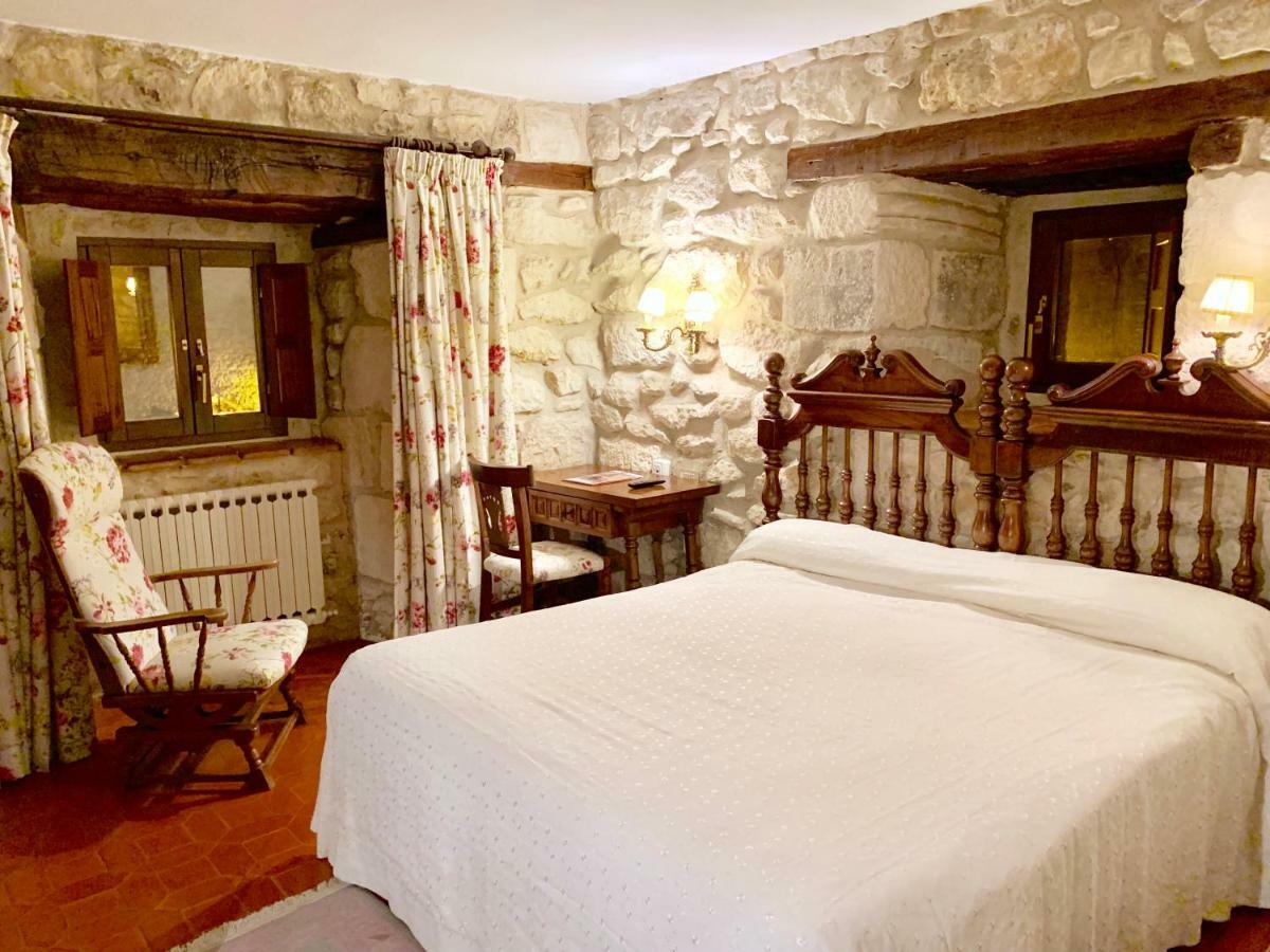 Hotel Tres Coronas De Silos Santo Domingo De Silos Ngoại thất bức ảnh